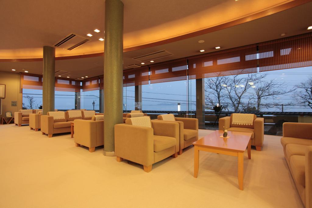 Donkairo Hotel Ako Екстериор снимка